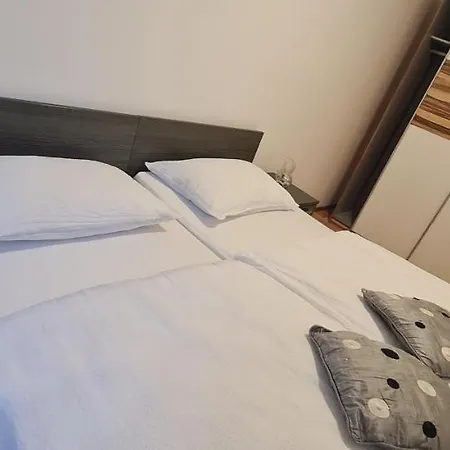 Apartma Monte *