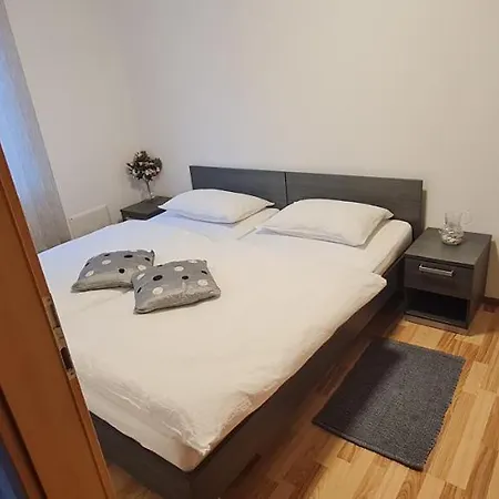 아파트 Apartma Monte 코페르
